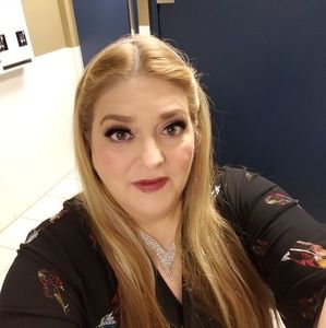 Meet your Posher, Sandra